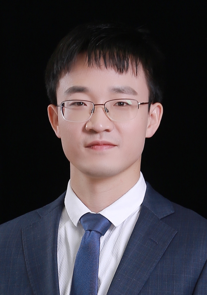 漆龙涛.jpg